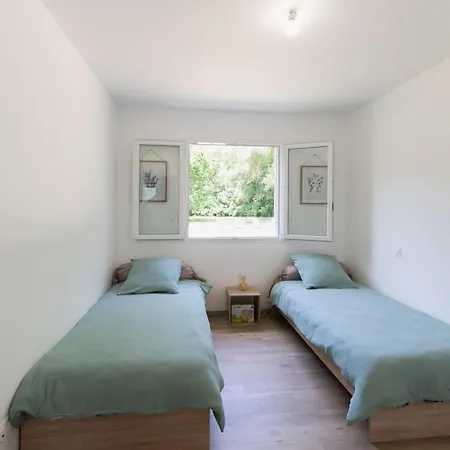 Сasa de vacaciones Graveyron - Maison Avec Piscine Privée *