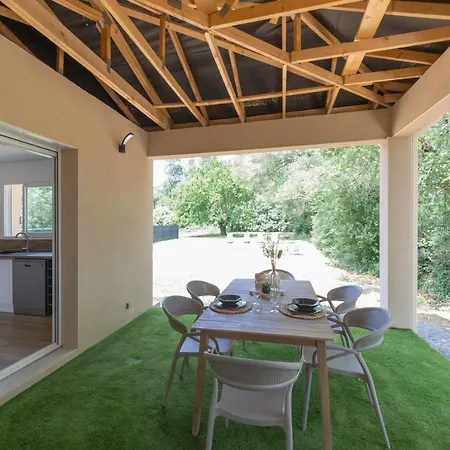 Graveyron - Maison Avec Piscine Privee Feriehus *